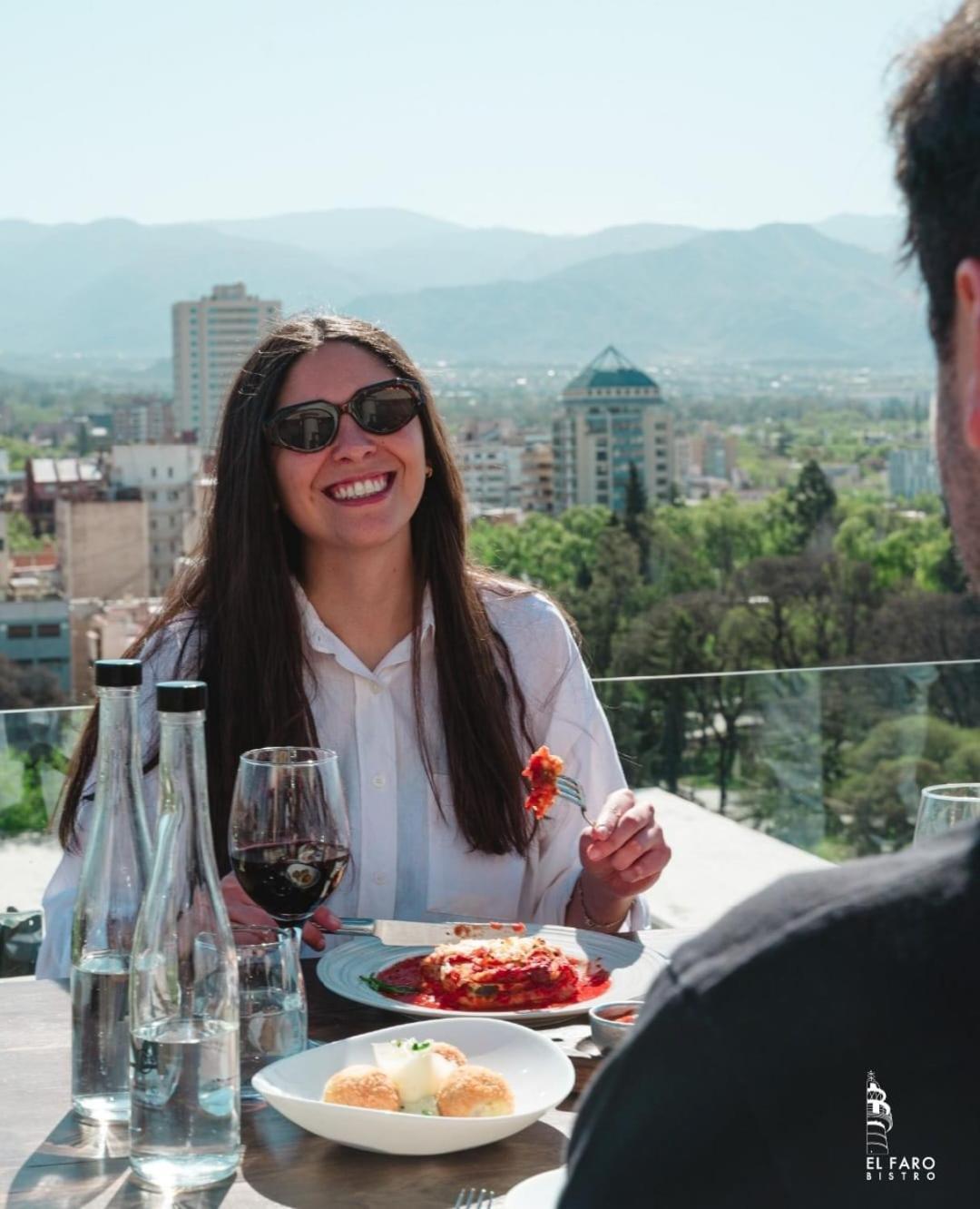 Premium Tower Suites Mendoza Eksteriør billede