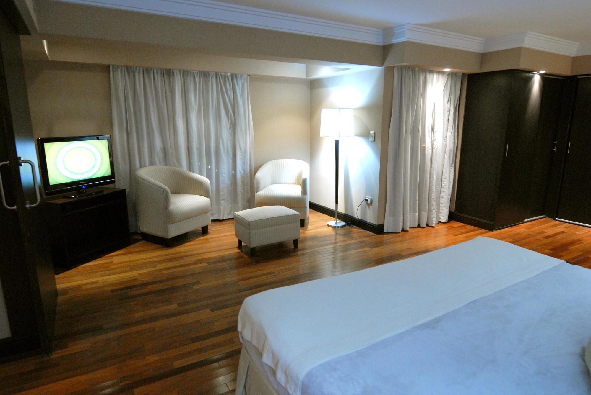 Premium Tower Suites Mendoza Eksteriør billede