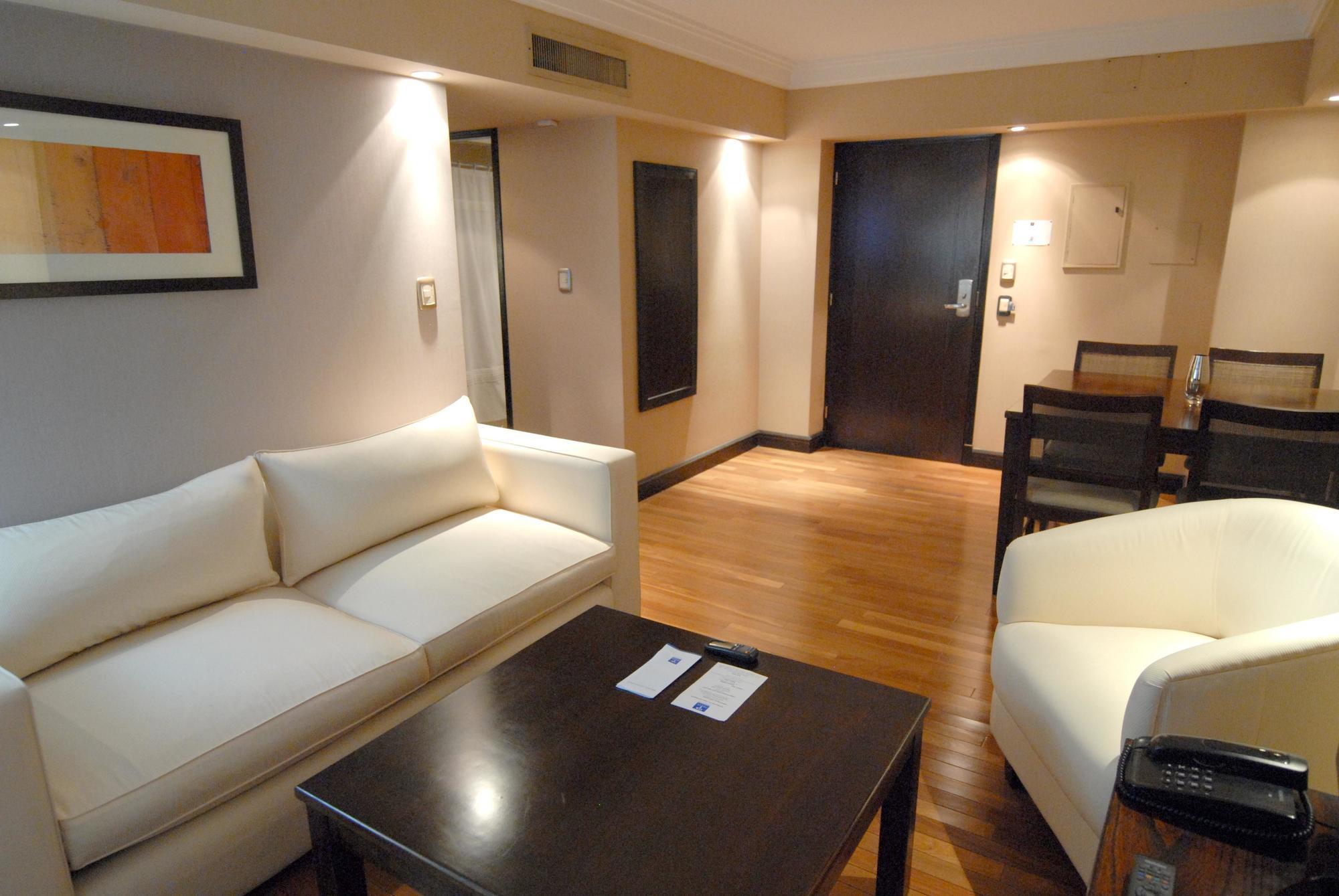 Premium Tower Suites Mendoza Eksteriør billede